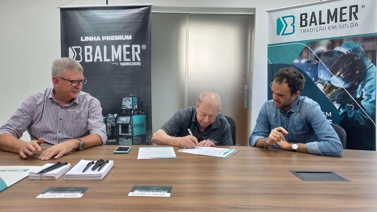 BALMER recebe comitiva da direção da Cebora da Itália e estabelece parceria estratégica no Brasil