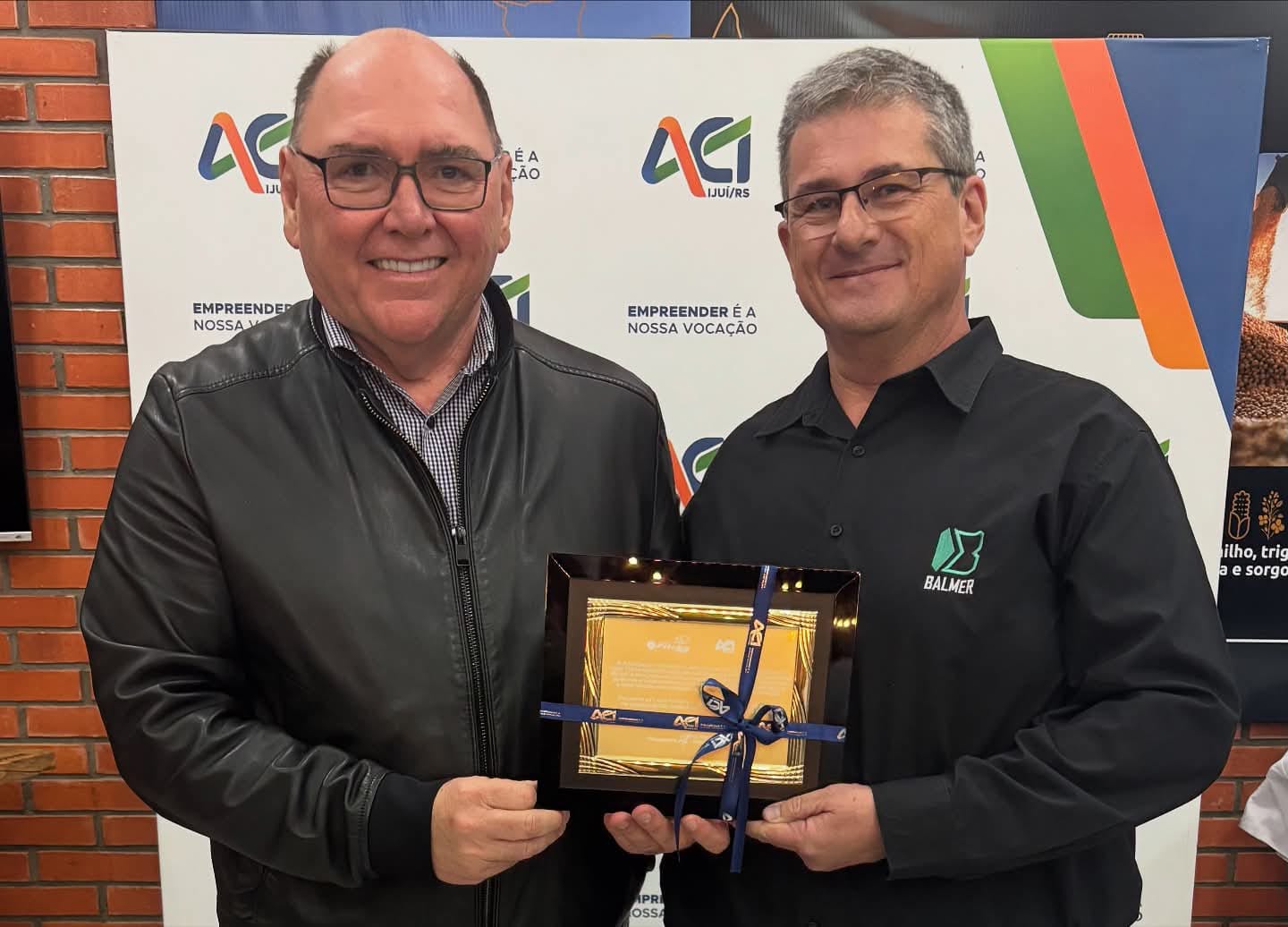 ACI DE IJU HOMENAGEIA GRUPO FRICKE PELOS 55 ANOS DE TRAJETRIA